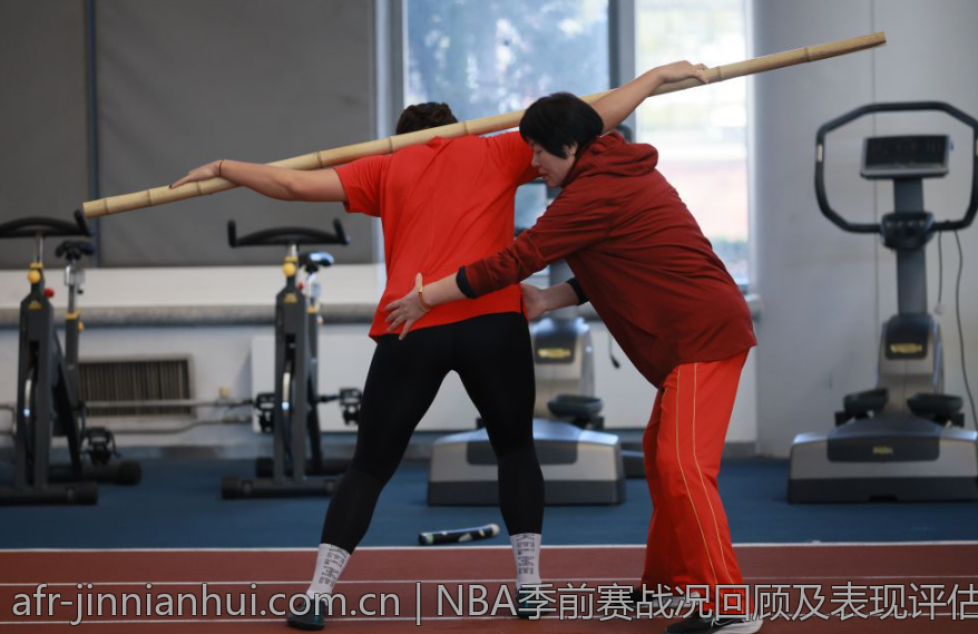 NBA季前赛战况回顾及表现评估